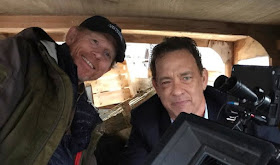 Ron Howard dirigiendo a Tom Hanks