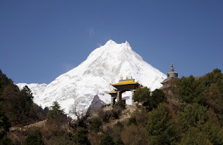 Himalayan cultural trek like as Annapunra Circuit and Ghorepani.