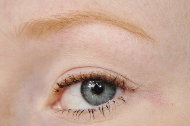 how to fill in sparse blonde eyebrows tutorial mua eyebrow pencil