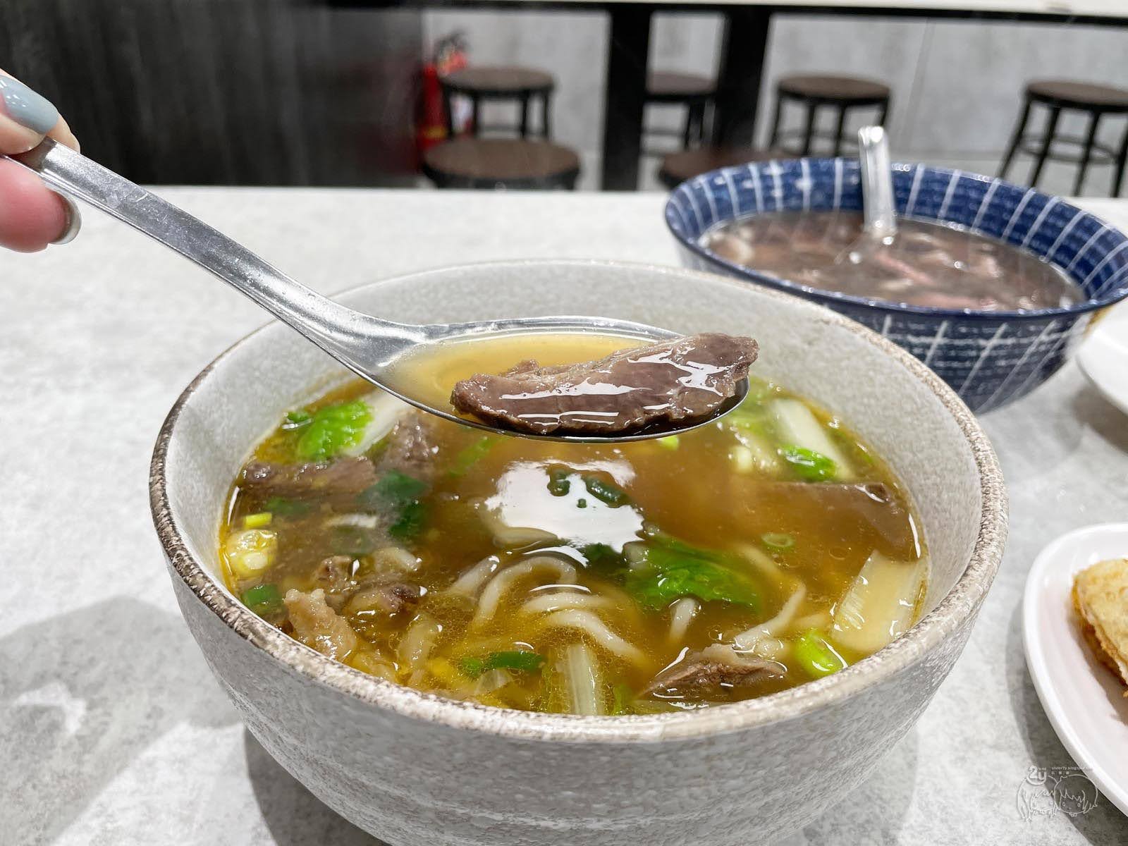 台南美食｜東區　文章牛肉湯｜溫體牛肉湯推薦｜秘藏牛肉湯的好滋味｜新鮮直送溫體牛鮮肉嫩美