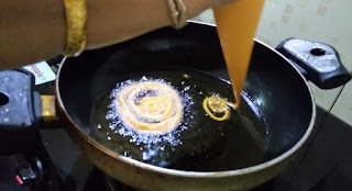 Instant crispy jalebi without yeast