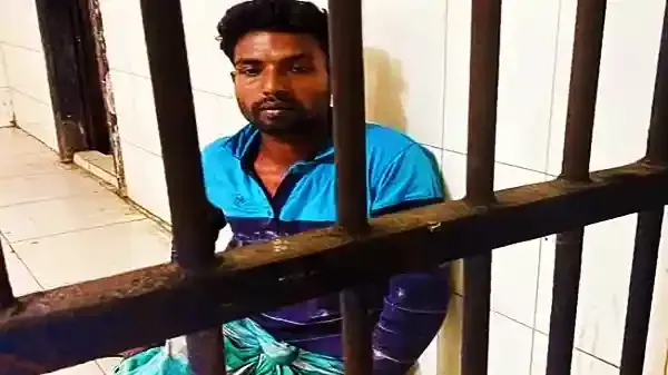 বকশীগঞ্জে স্বামী-স্ত্রীর ঝগড়ার জেড়ে মাকে হত্যা, ঘাতক ছেলে আটক