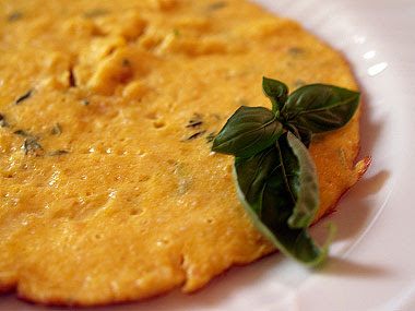 Frittatina alle erbe aromatiche. Foto di Andrea Mangoni.