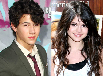 Nick Jonas Selena Gomez on Tanto Nick Jonas Y Selena Gomez Han Expresado Sus Intereses Por Ir A