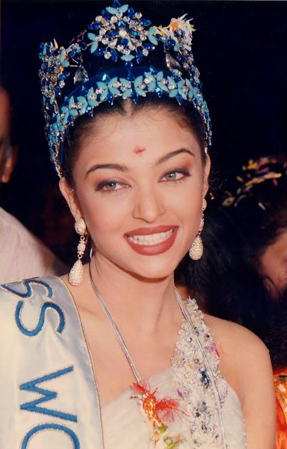 Aishwarya Rai Hot 1994