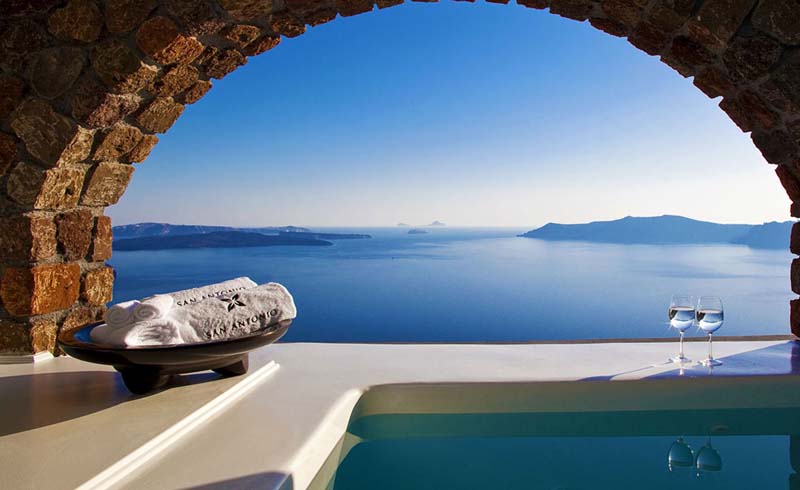 5 Dreamy Boutique Hotels on Santorini: Greece's Most Luxurious Island