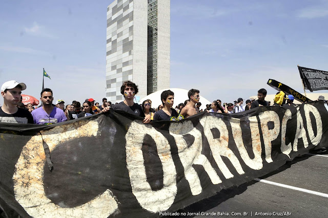 Resultado de imagem para corrupção o nome do brasil,imagens