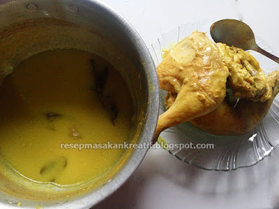 Sensasi yummy renyah dan gurihnya itu bikin resep ayam kremes patut dimasukkan dalam daftar Resep Ayam Kremes Renyah Sensasi wow Gurih