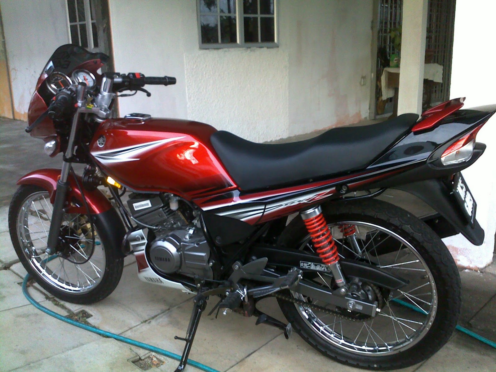 Gambar Motor Yamaha Rxz