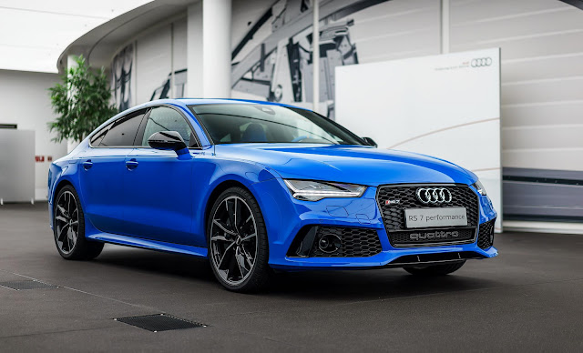 2017 Audi RS7 Performance in Voodoo Blue