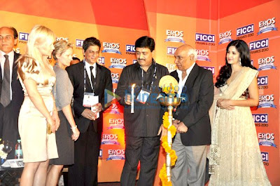 Shahrukh, Katrina Kaif and Karan Johar at FICCI-FRAMES 2010 inaugural session picture