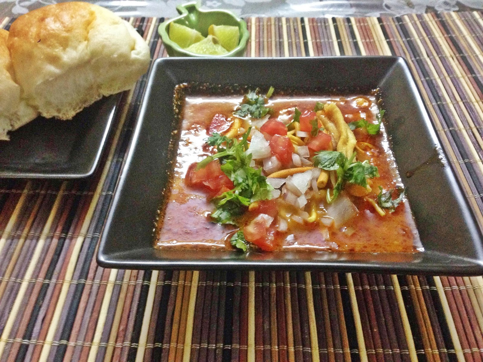 Onion Gsrlic Powder For Misal Pav - Misal Pav Recipe By ...