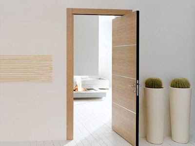 gambar pintu kamar tidur sederhana di rumah minimalis