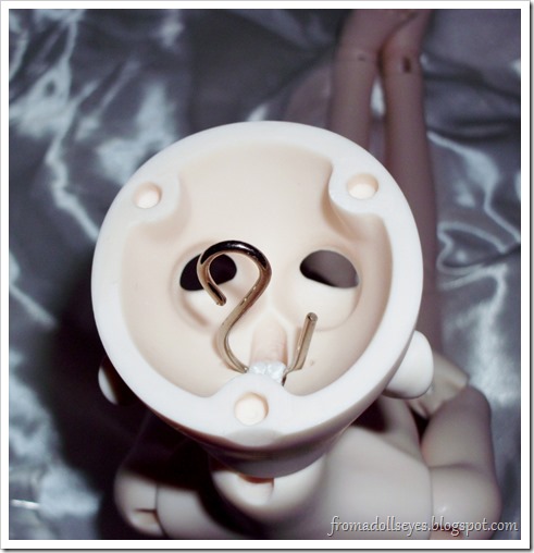 Inside the head of a Doll Family ball jointed doll. Inside the head of a Doll Family ball jointed doll.