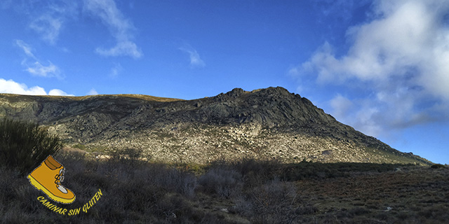 Pico Mondalindo desde la Cañada Real Segoviana