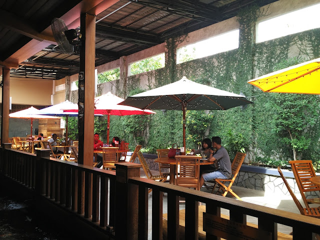 taman palem resto padang