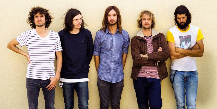 Terjemahan Lirik Lagu Why Won't They Talk To Me? ~ Tame Impala