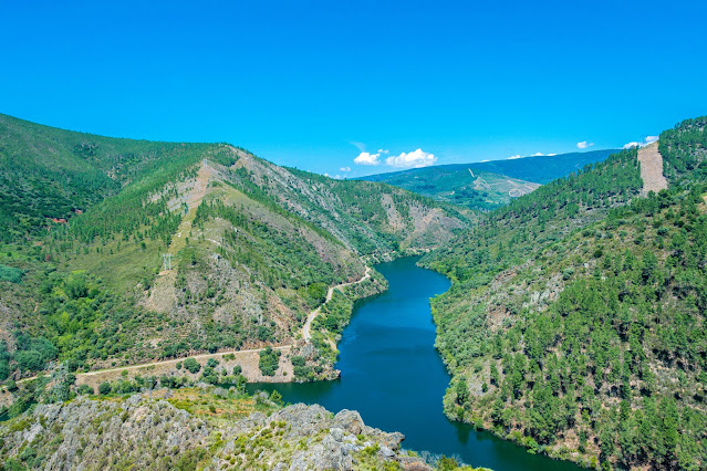 Vistas del Río Sil desde el  Mirador da Pena da Anduriñeira