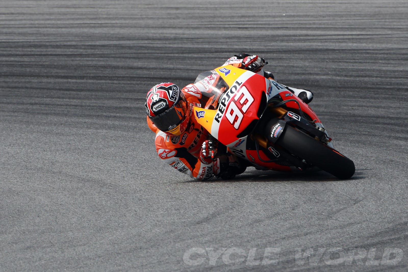 Elbow Down Syarat Jadi Juara Dunia Moto GP Motor motoran