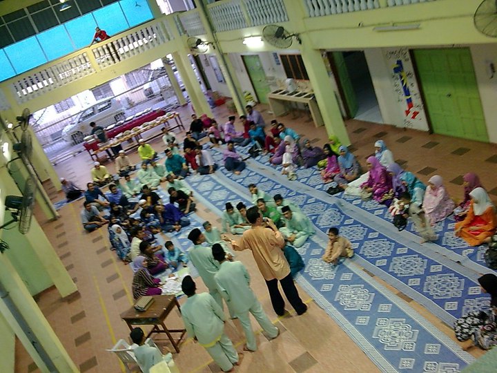 Bersama Anak Yatim Darul Izzah Bangi Pelaburan Dunia Untuk Saham Akhirat