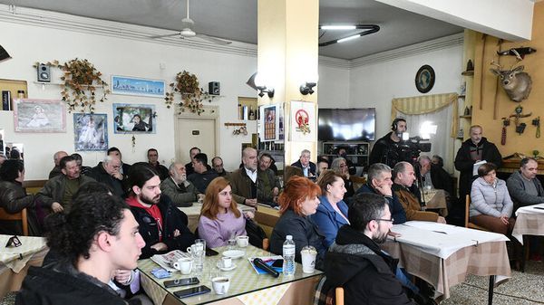 Στο Κόμμα Λαμίας ο Δημήτρης Κουτσούμπας – Συνάντηση – συζήτηση με τους πλημμυροπαθείς