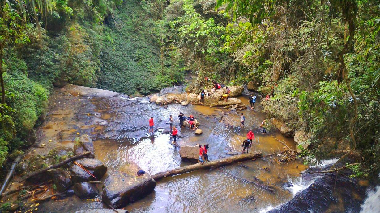 Pesona Air Terjun Batang Tanah Karo