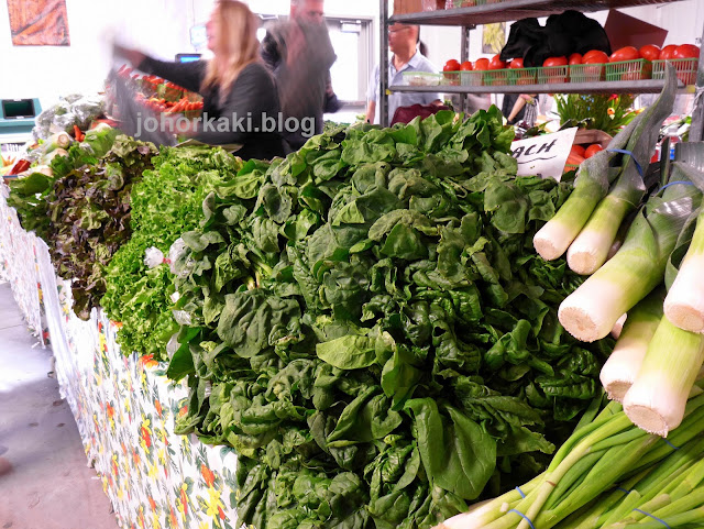 Saturday-Farmer's-Market-St.-Lawrence-Market-Toronto