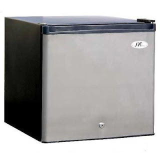 buy cheap  Sunpentown Upright Freezers Compact Refrigerator