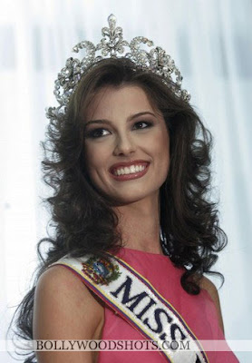 Miss Universe 2009 Stefania Fernandez