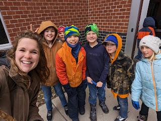 Savannah Aanerud with youth in her local 4-H program