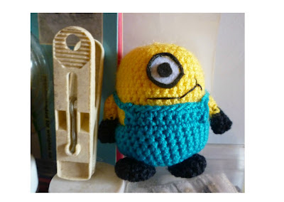 Amigurumi cute little minion pattern