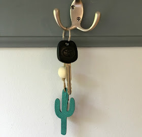 I am back with the Craft & Create with Cricut Challenge to bring you a Cactus Key chain made with faux leather