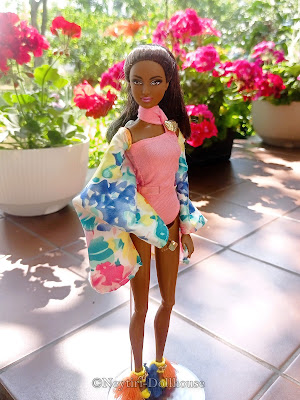 Barbie doll Avon Splendor Rose AA fashion