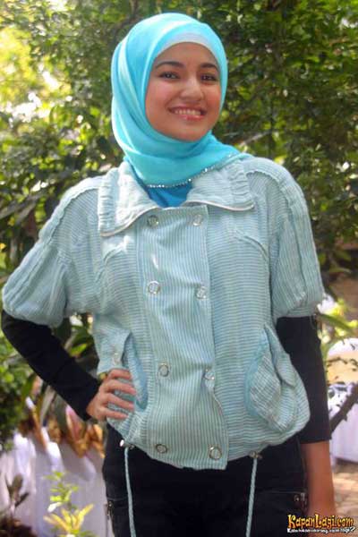 foto-marshanda-berjilbab-06.jpg