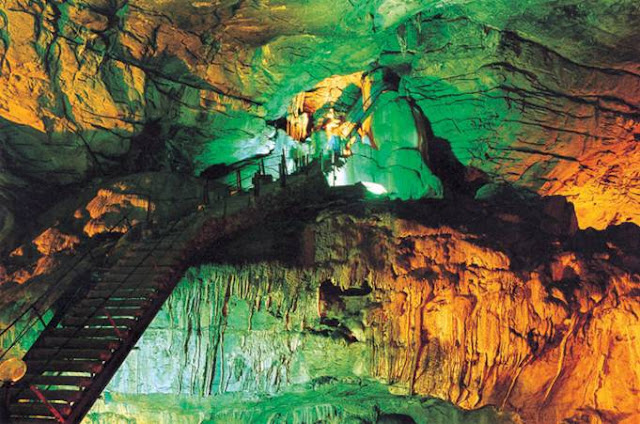 Borra Caves