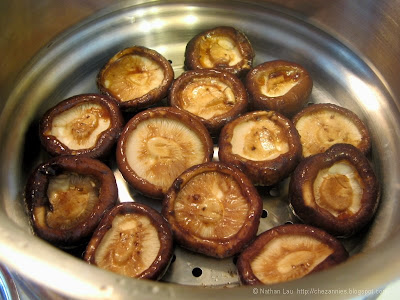 steaming shiitake mushrooms