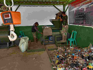 Sektor 4 Urai Sampah Menjadi Nilai Ekonomis Melalui Mesin Pencacah Sampah
