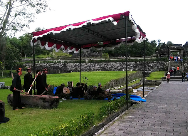 Wisata ke Candi Prambanan & Candi Ratu Boko. ~ catatan 