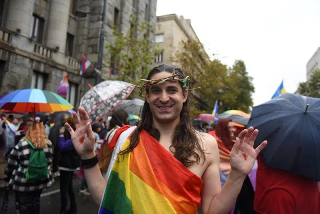 Serbia police clash with right-wing protesters at LGBTQ march