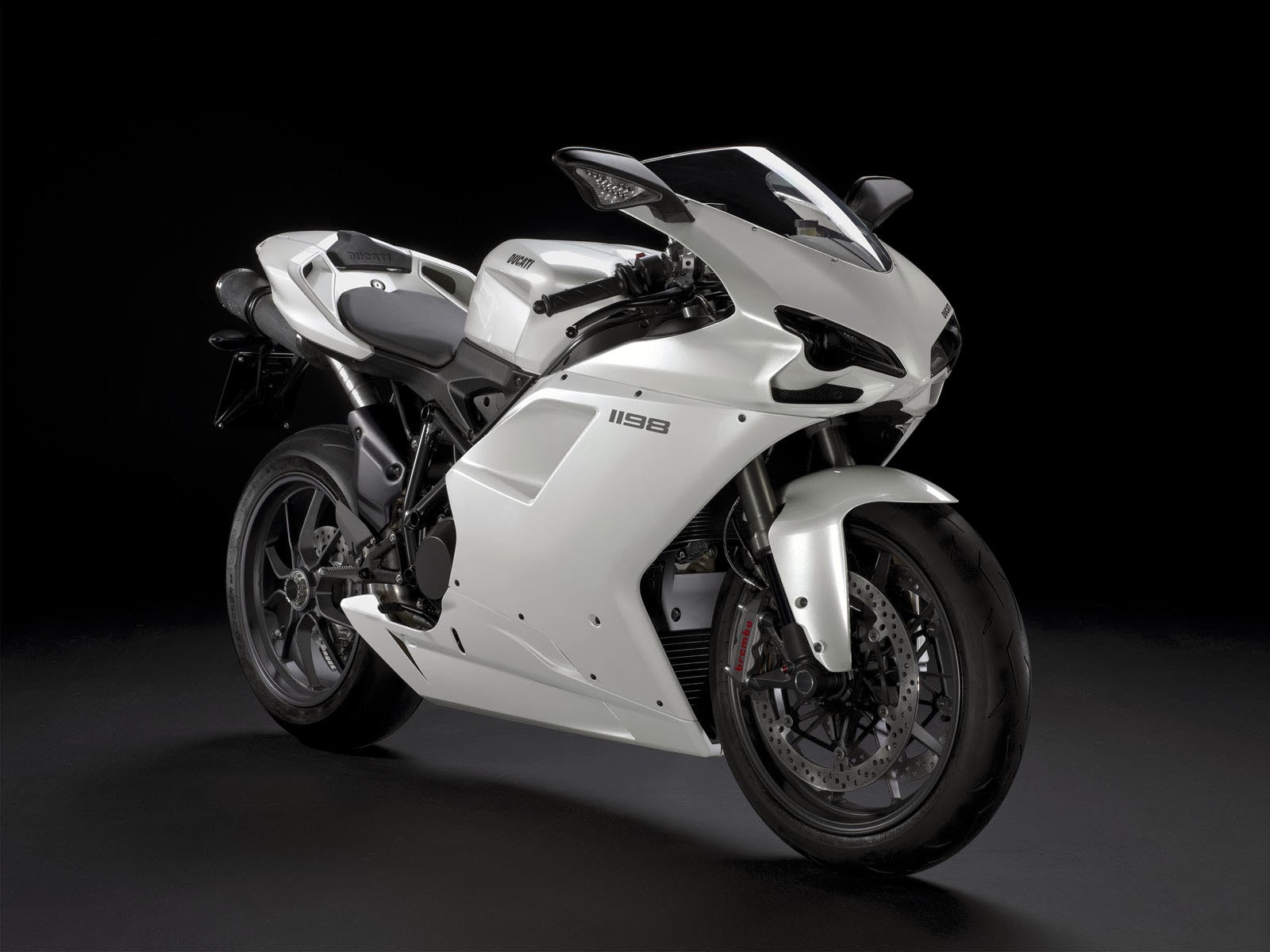 Koleksi Gambar Motor Ducati Keren Terlengkap Kinyis Motor