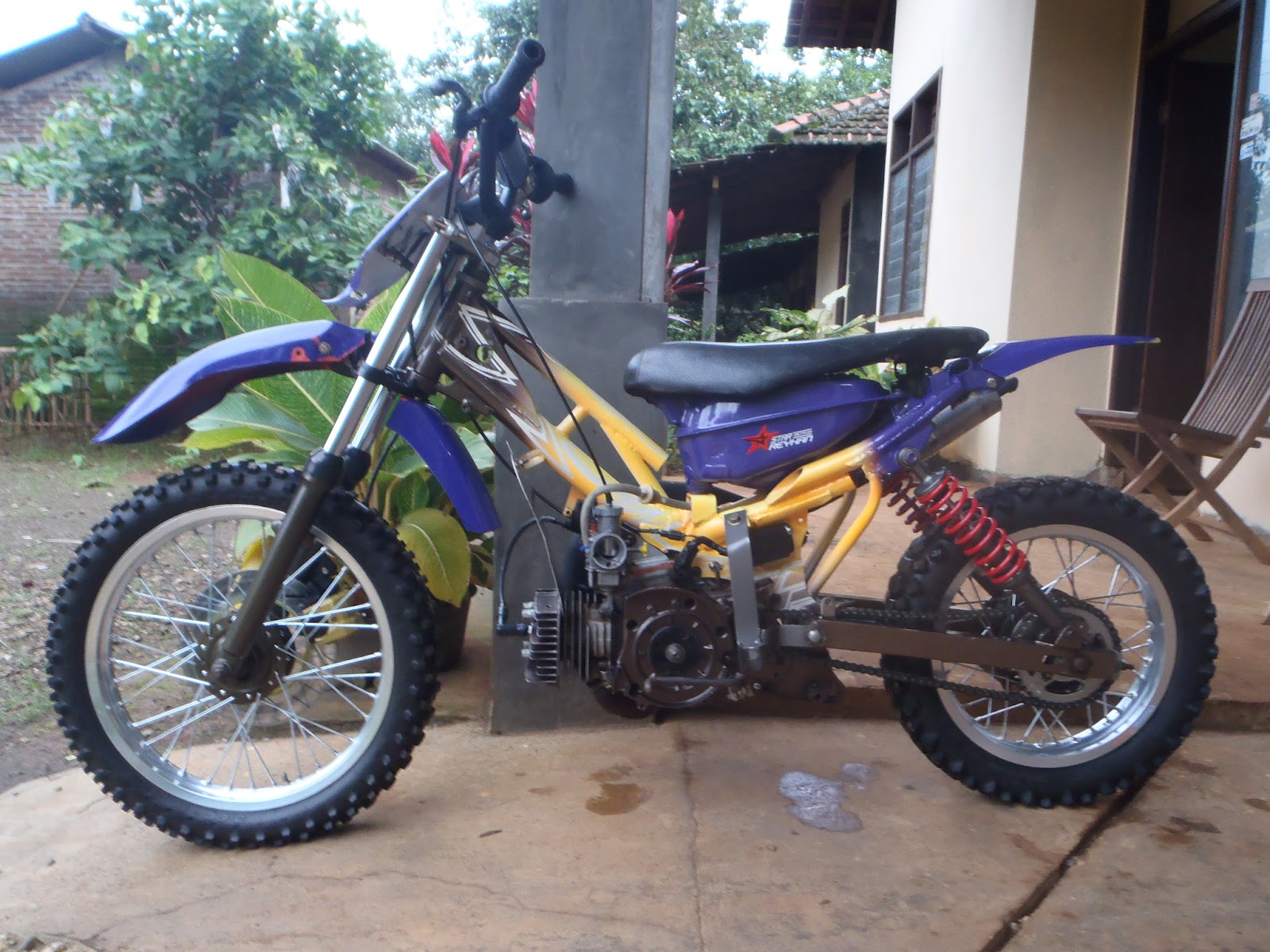 Selamat Datang di Rumah Ciplen Desain: Yamaha F1ZR Trail