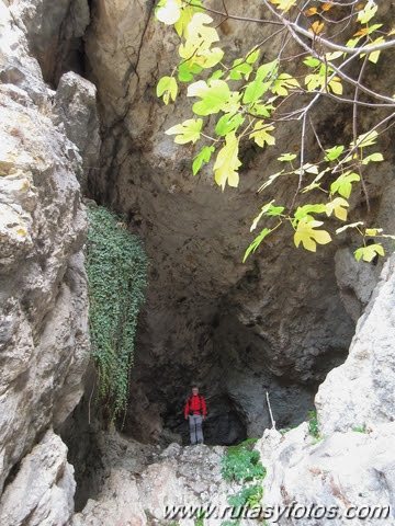 Cuevas de Jauletas y Horgazal