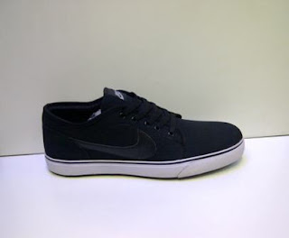 Sepatu Nike Toki Lite Murah 