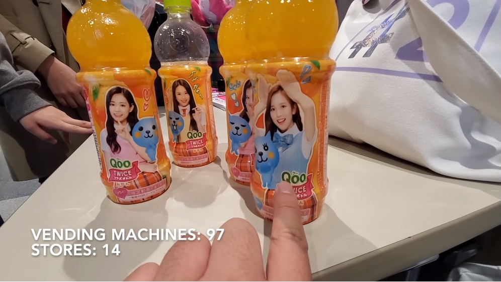 All About Girls K Pop Twice X 清涼飲料水qoo クー のコラボ限定品が自販機に長蛇の列 売り切れ続出の大人気 千葉と名古屋の限定販売から4月8日 月 に全国発売へ 確定