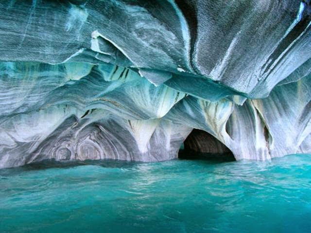 10 Amazing and Beautiful Places In the World 10 Amazing and Beautiful Places In the World