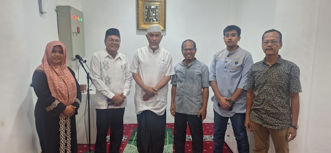 Gubernur mahyeldi letakan batu pertama mesjid naimunah, desa cimparuah pariaman. 