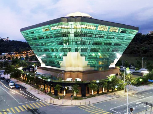 Kopi-n-pes: Bangunan hijau di Malaysia