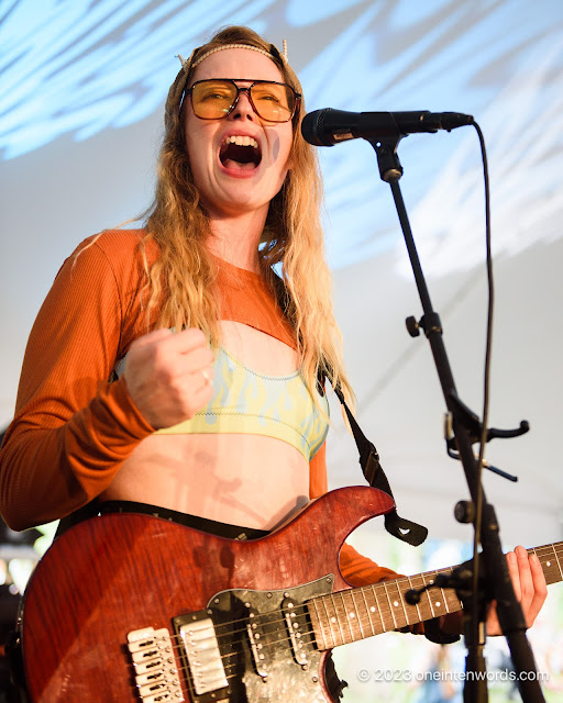 Skye Wallace at Riverfest Elora 2023 on August 18, 19, 20, 2023 Photo by John Ordean at One In Ten Words oneintenwords.com toronto indie alternative live music blog concert photography pictures photos nikon d750 camera yyz photographer