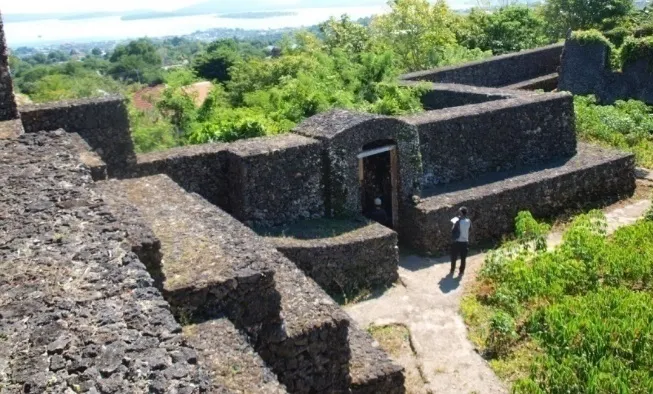 Bangunan Peninggalan Sejarah Sulawesi tenggara (Sultra)