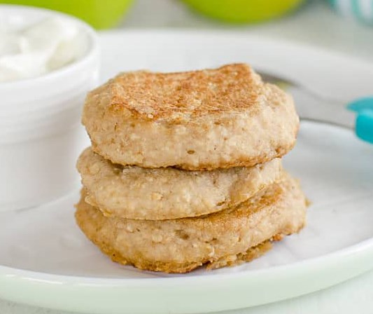 Baby Pancakes – Apple and Oat #healthy #breakfast